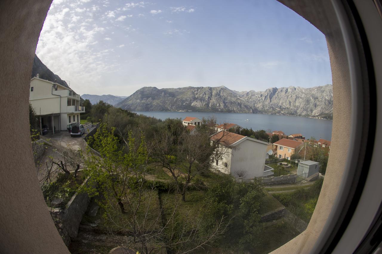 Lux Apartments Fabris Kotor Exterior photo